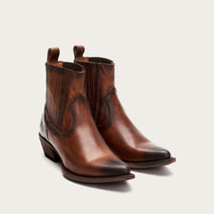 Sacha Chelsea - FRYE