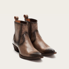 Sacha Chelsea - FRYE